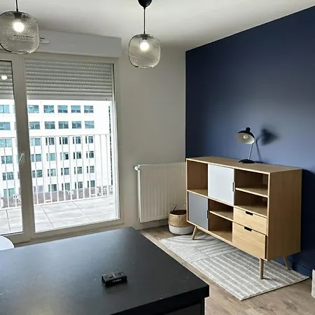 Bright 2br For 4 Guests With Parking Asnières