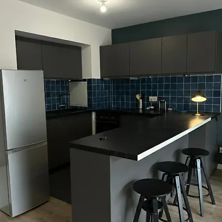 Appartement Bright 2br For 4 Guests With Parking Asnières